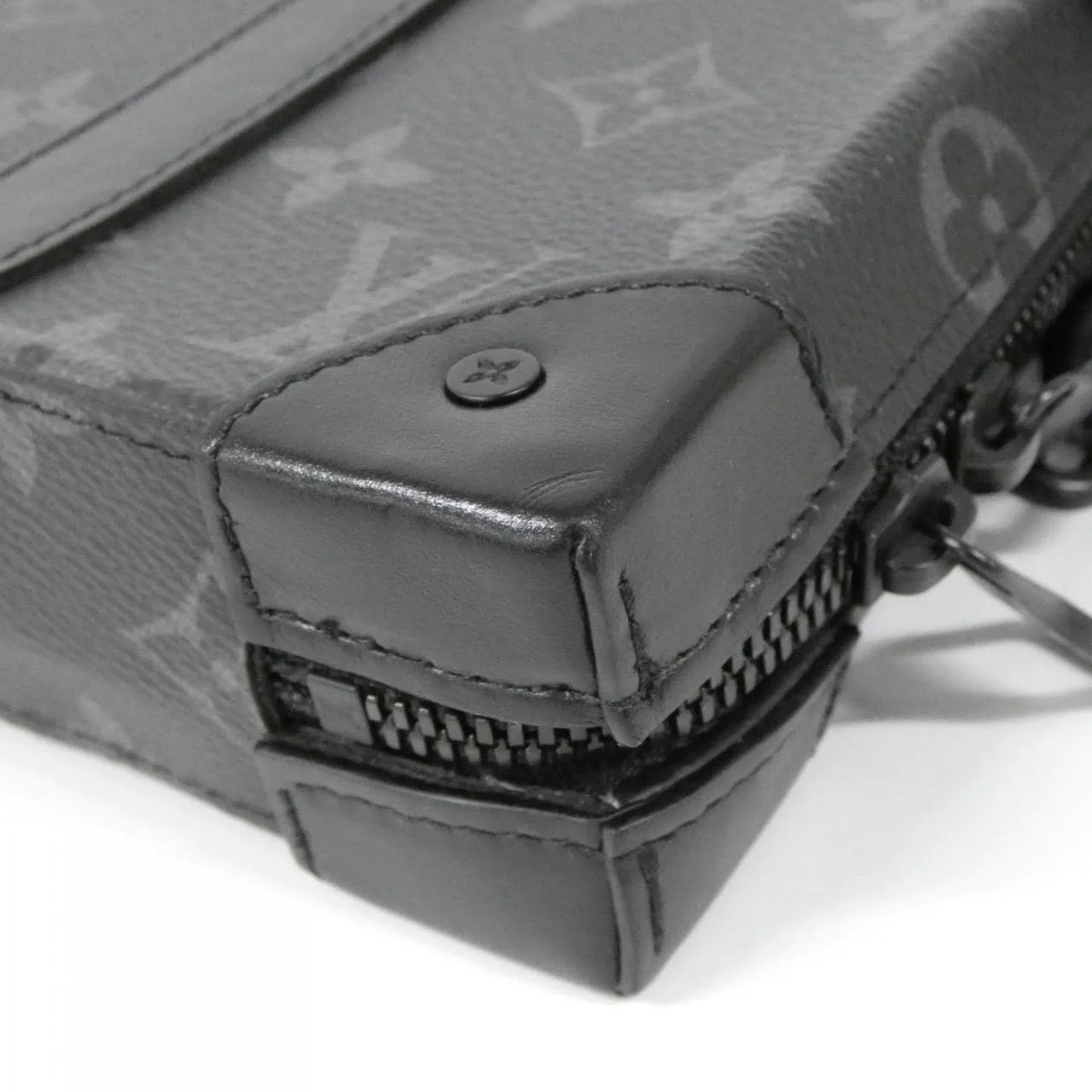 LOUIS VUITTON Soft Trunk M69838 肩背包 Monogram 3