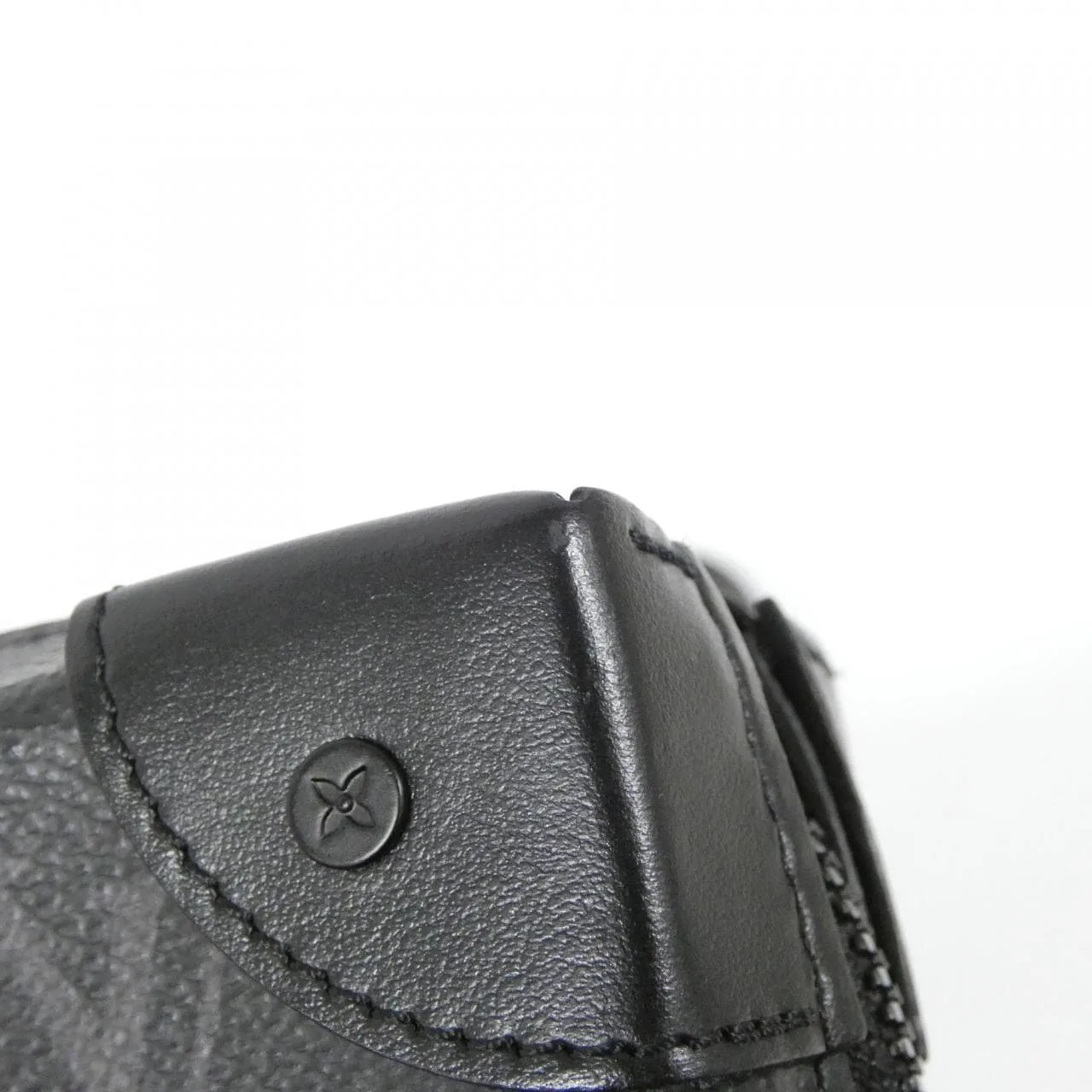 LOUIS VUITTON Soft Trunk M69838 肩背包 Monogram 4