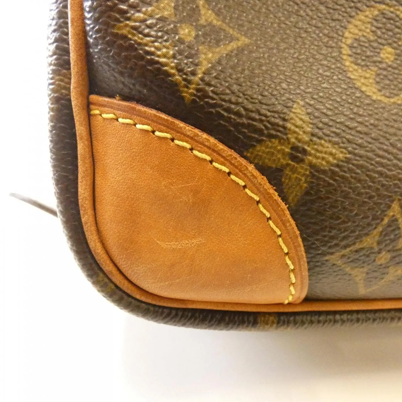 LOUIS VUITTON Nile M45244 Shoulder Monogram 5