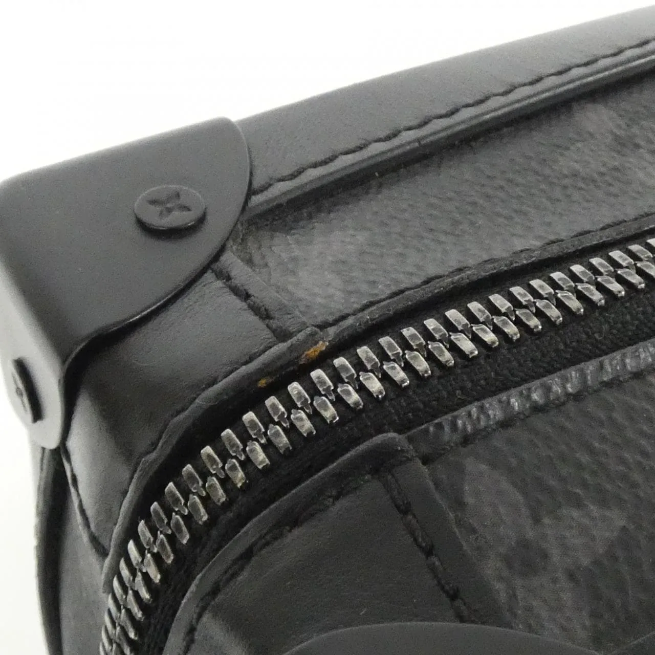 LOUIS VUITTON Soft Trunk M44730 Shoulder Monogram 5