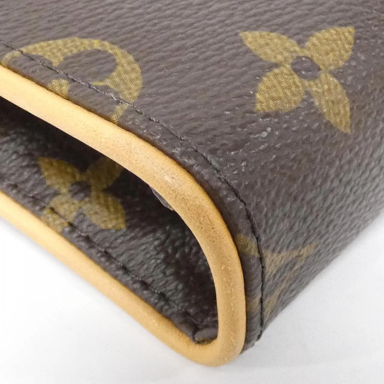 LOUIS VUITTON Pochette M51855+M67303 Belt Monogram 3