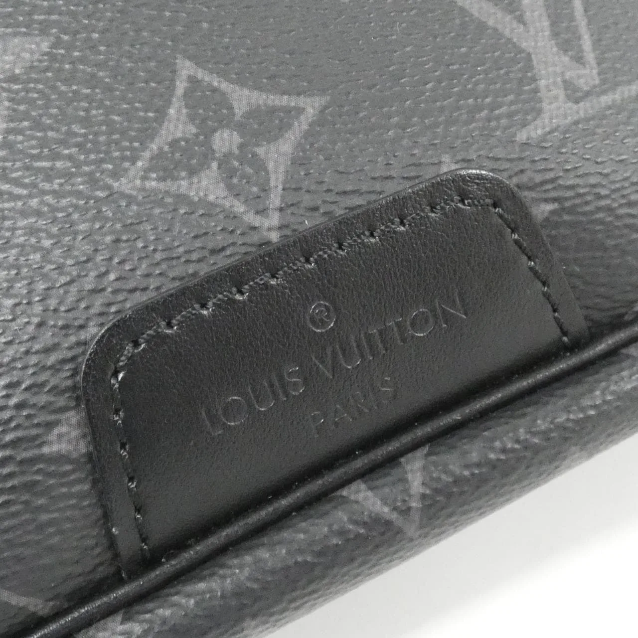 LOUIS VUITTON Discovery M44336 Shoulder Monogram 4