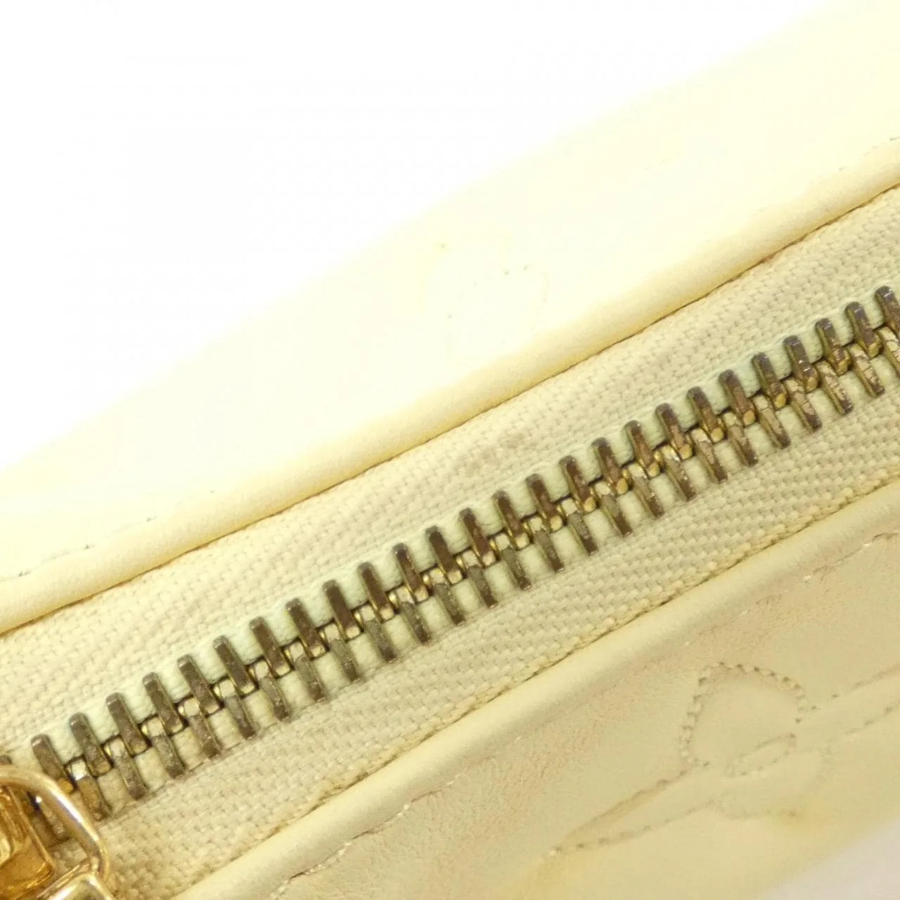 LOUIS VUITTON M59823 肩背包 羊皮 3