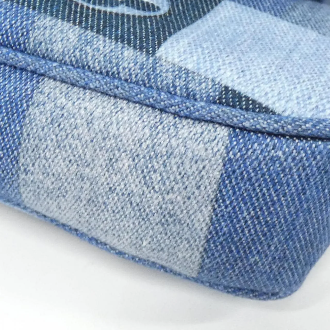 LOUIS VUITTON Pochette M44990 Shoulder Monogram 3