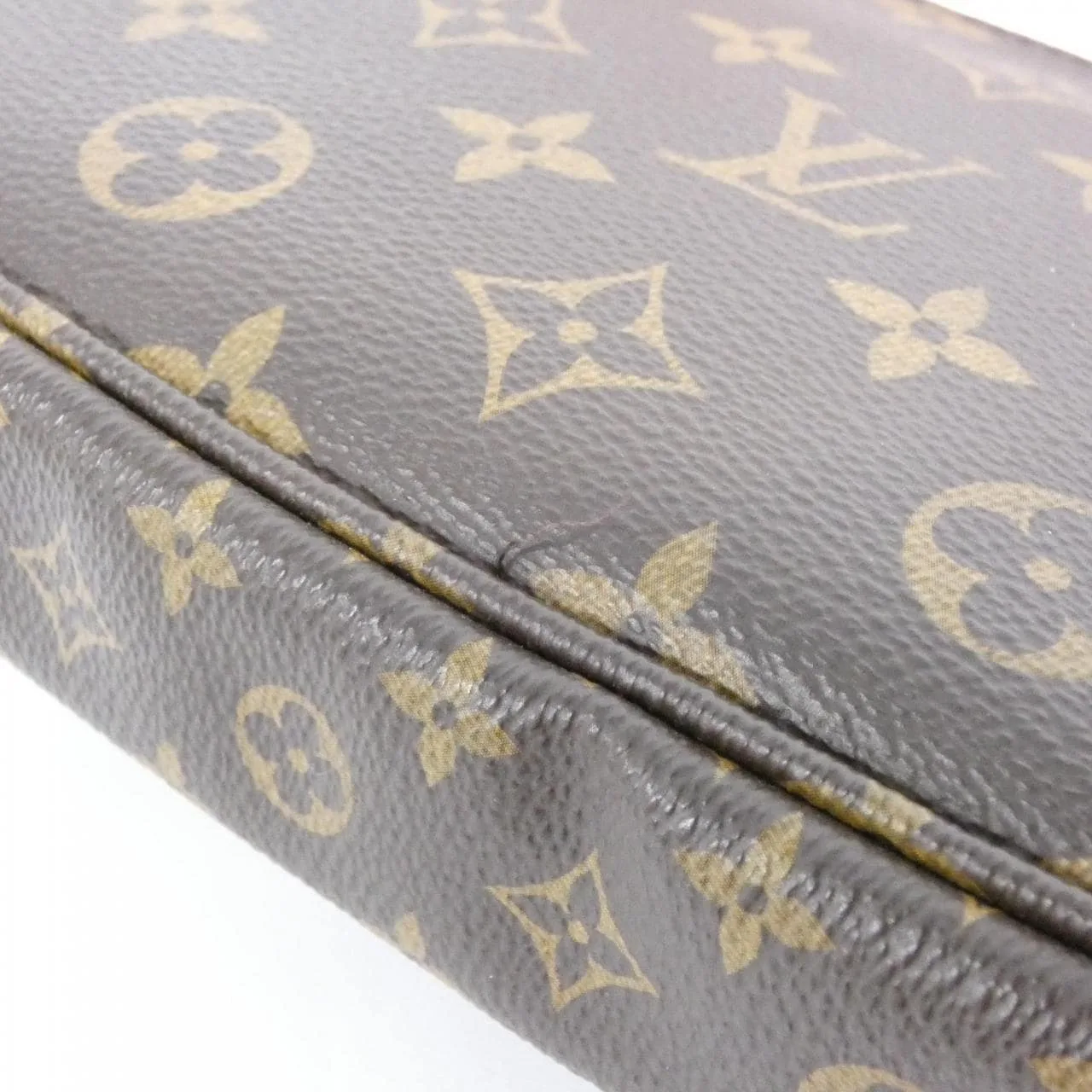 LOUIS VUITTON Pochette M44840 Shoulder Monogram 3