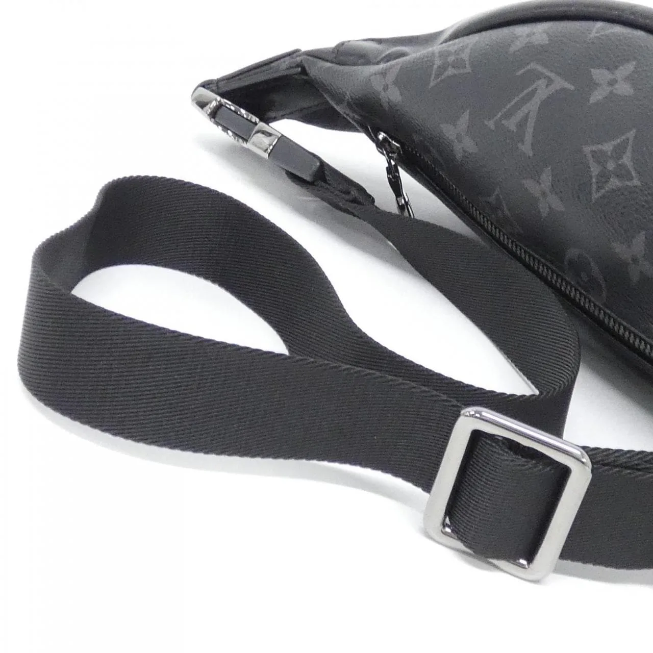 LOUIS VUITTON Discovery M46035 Shoulder Monogram 5