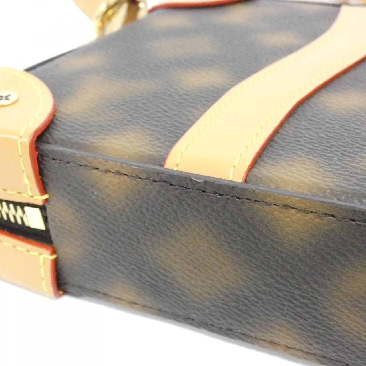 LOUIS VUITTON Soft Trunk M81580 Shoulder Monogram 3