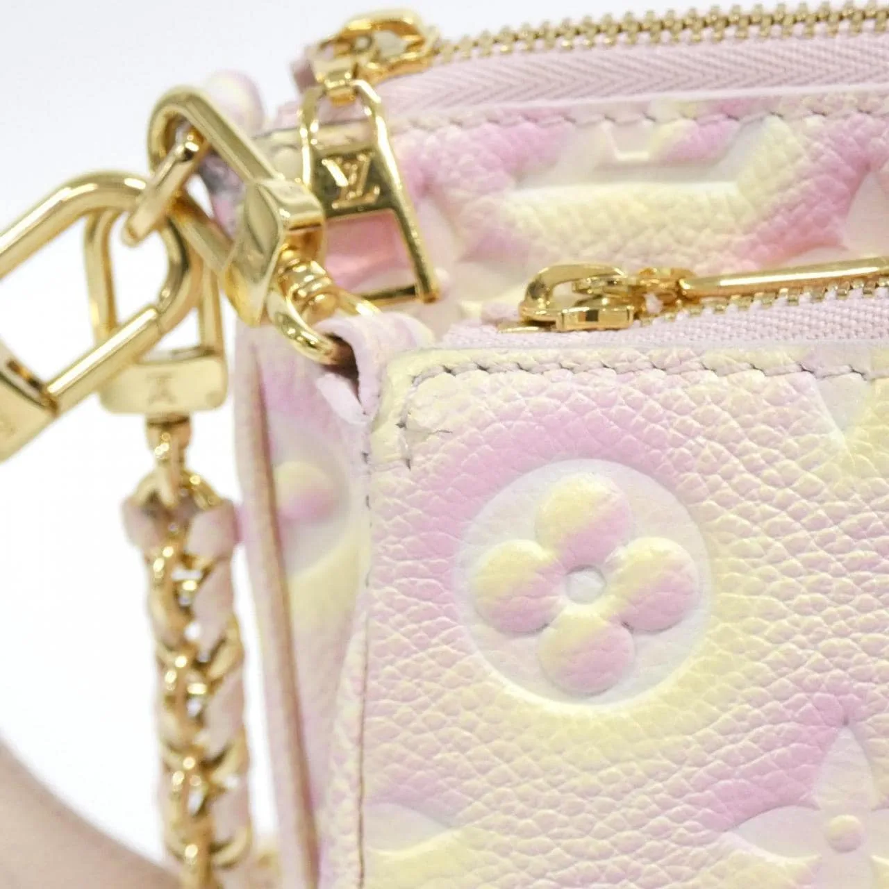 LOUIS VUITTON Pochette M46093 Shoulder Monogram 4