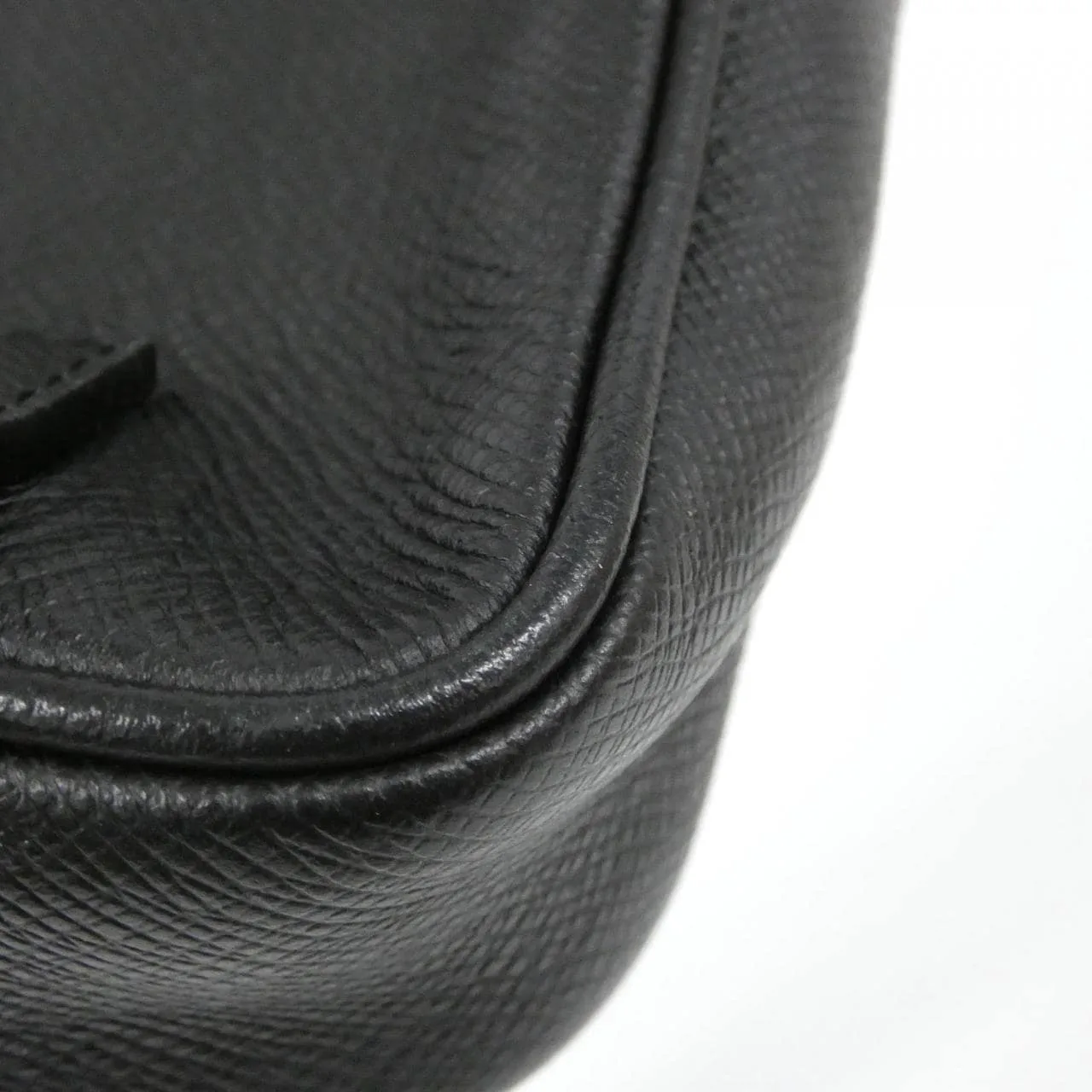 LOUIS VUITTON Bum Bag M33438 肩背包 3
