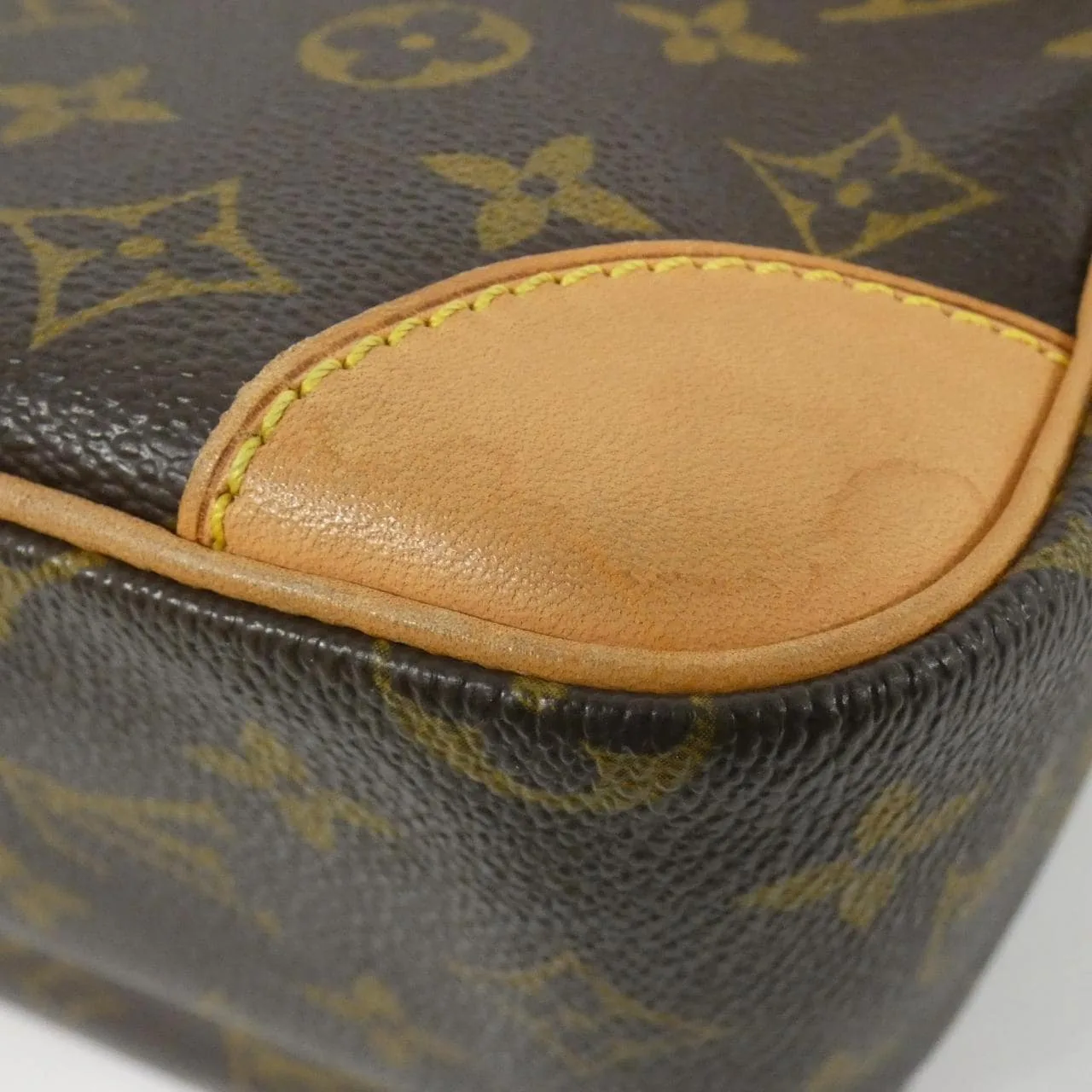 LOUIS VUITTON Nile M45244 Shoulder Monogram 3