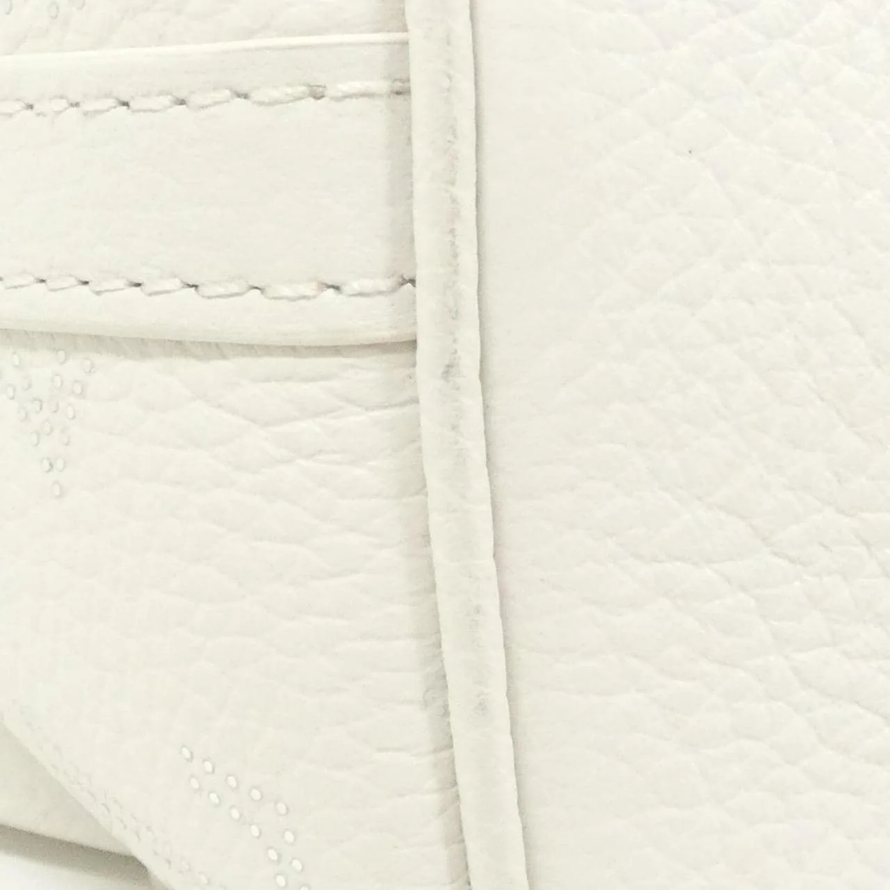LOUIS VUITTON Mahina M11842 Handbag 4