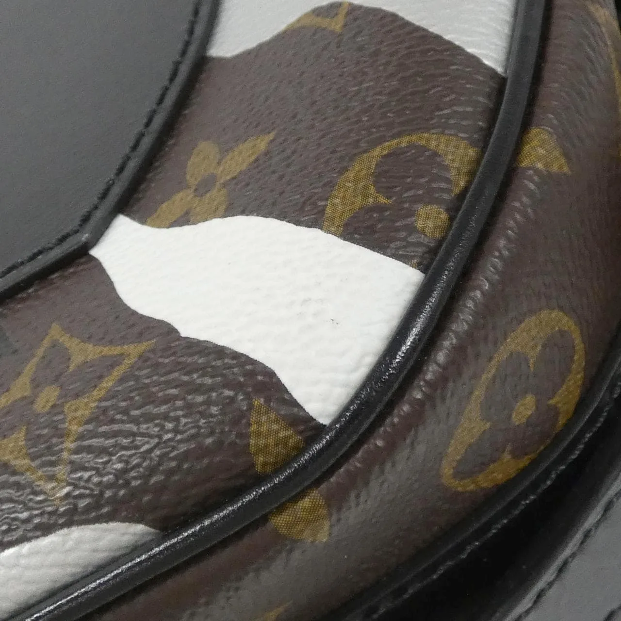 LOUIS VUITTON M45095 Shoulder Monogram 3