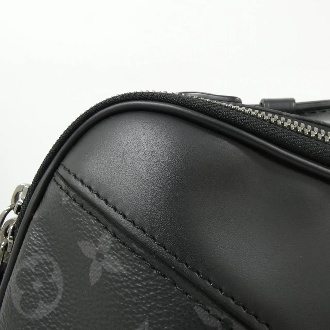 LOUIS VUITTON Eclipse M42906 肩背包 Monogram 4
