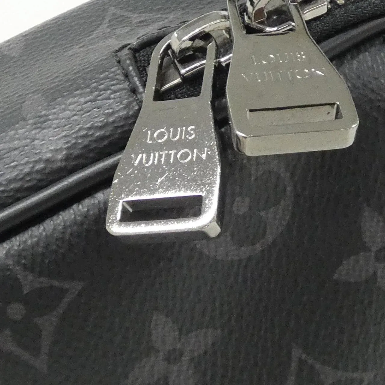 LOUIS VUITTON Eclipse M42906 肩背包 Monogram 5