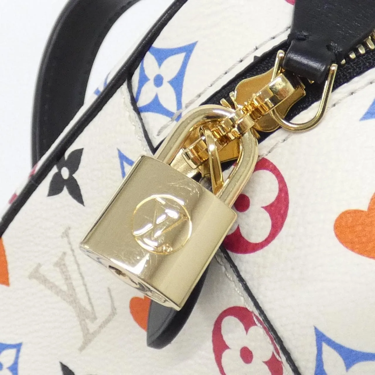 LOUIS VUITTON M57458 Handbag Monogram 4