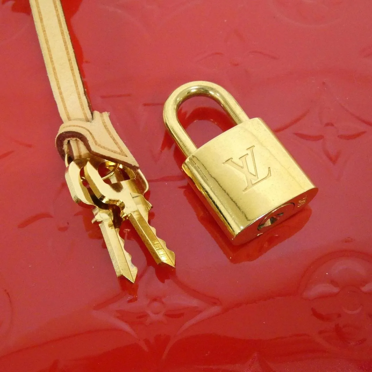 LOUIS VUITTON M90165 手提包 Vernis 漆皮 4