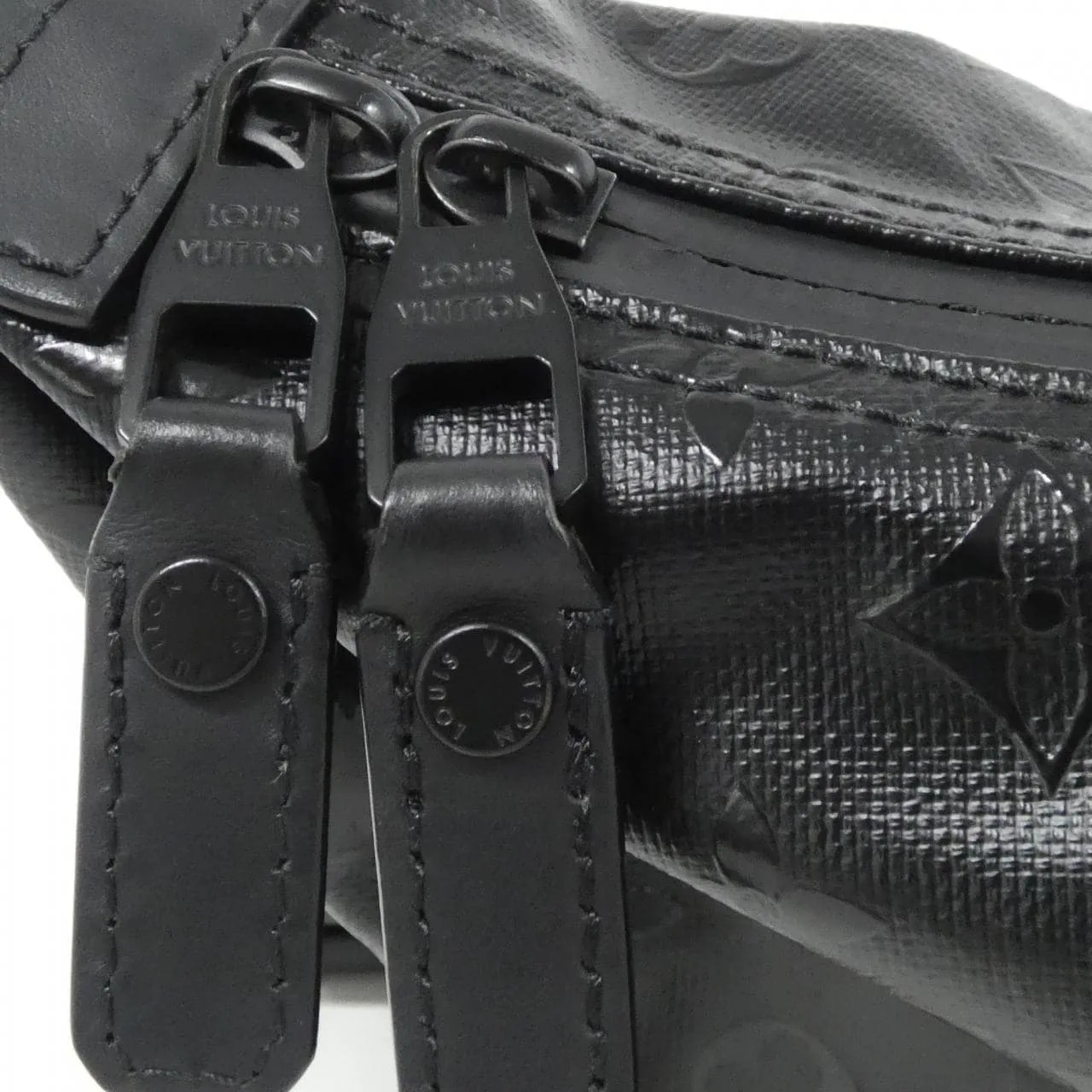 LOUIS VUITTON M23790 肩背包 Monogram 4