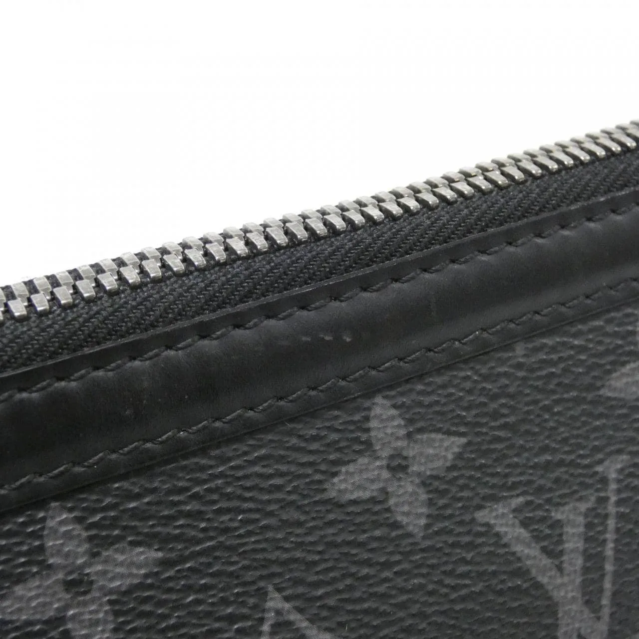 LOUIS VUITTON Eclipse M44223 Shoulder Monogram 4