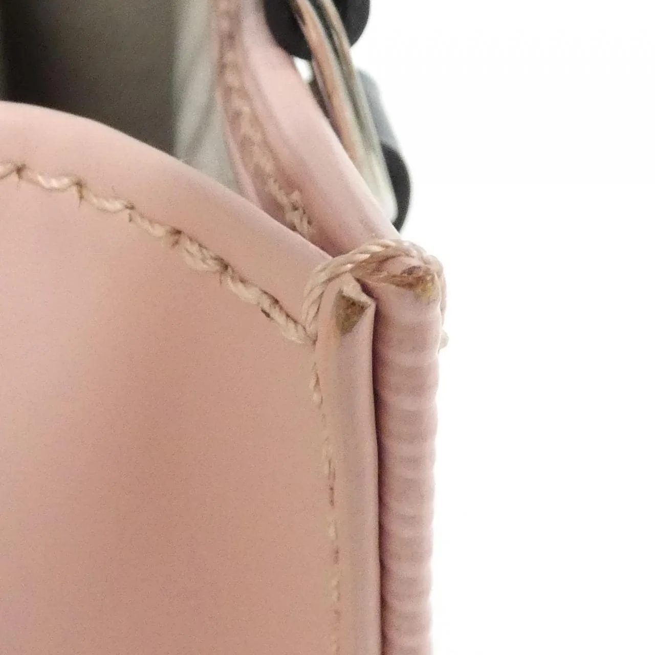 LOUIS VUITTON M69575 Shoulder Epi 4