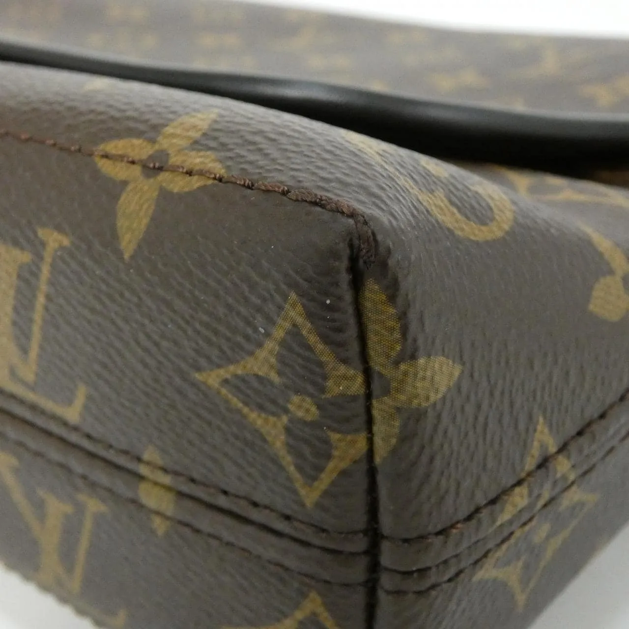 LOUIS VUITTON M45557 肩背包 Monogram 3