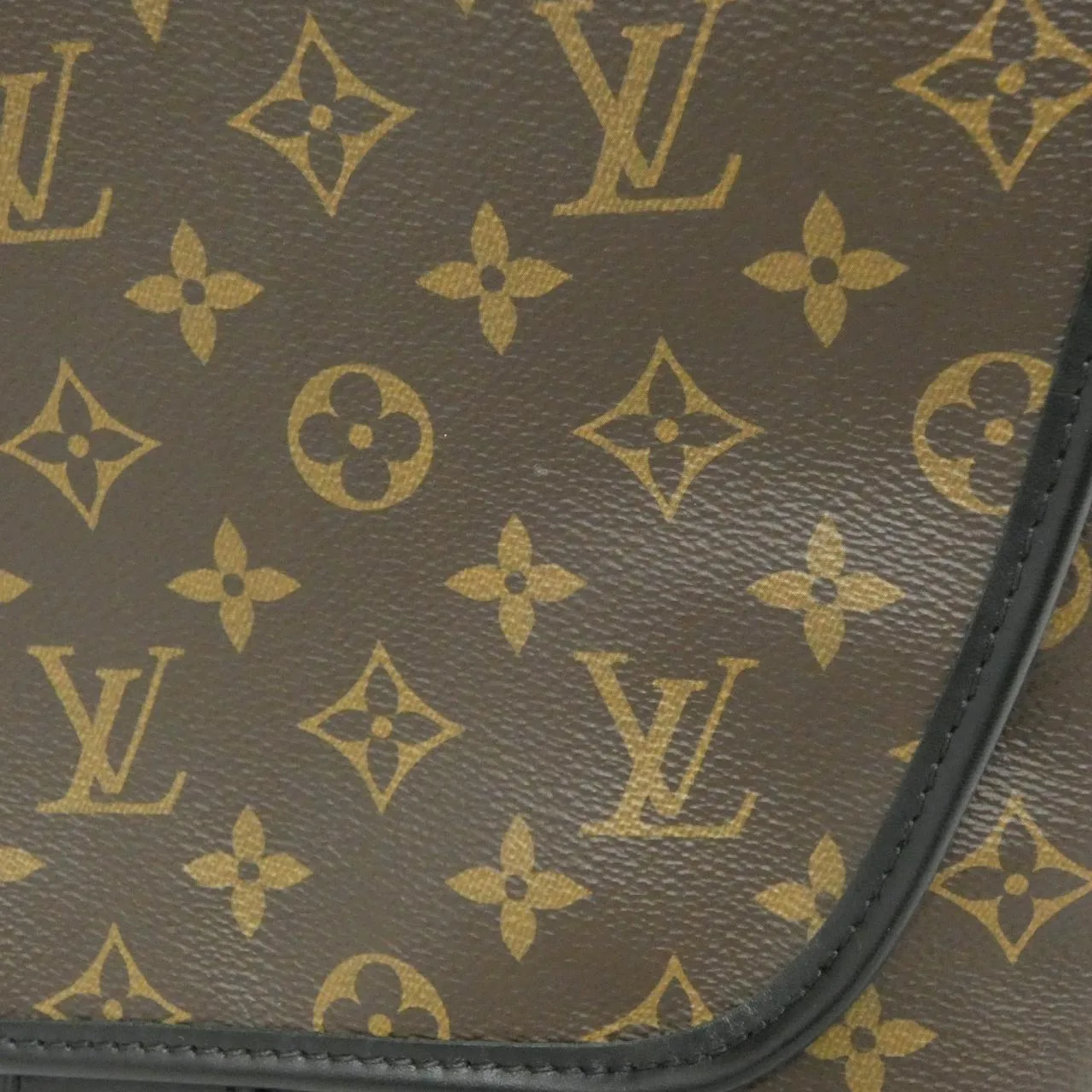 LOUIS VUITTON M45557 肩背包 Monogram 5