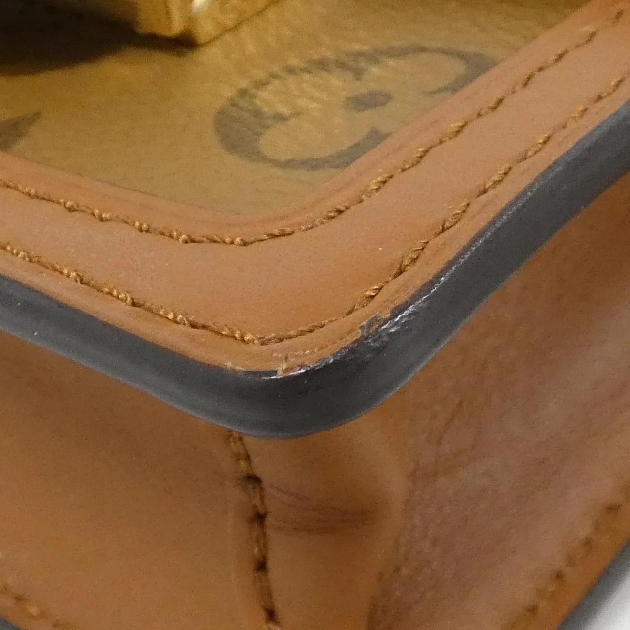 LOUIS VUITTON Dauphine M68621 Belt Monogram 3