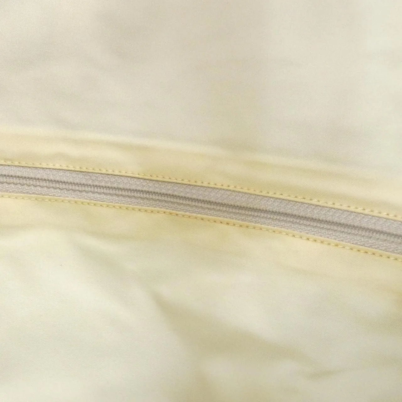 CHANEL 15825 Shoulder Nylon 米色 尼龍 中古品B - 縮圖 9