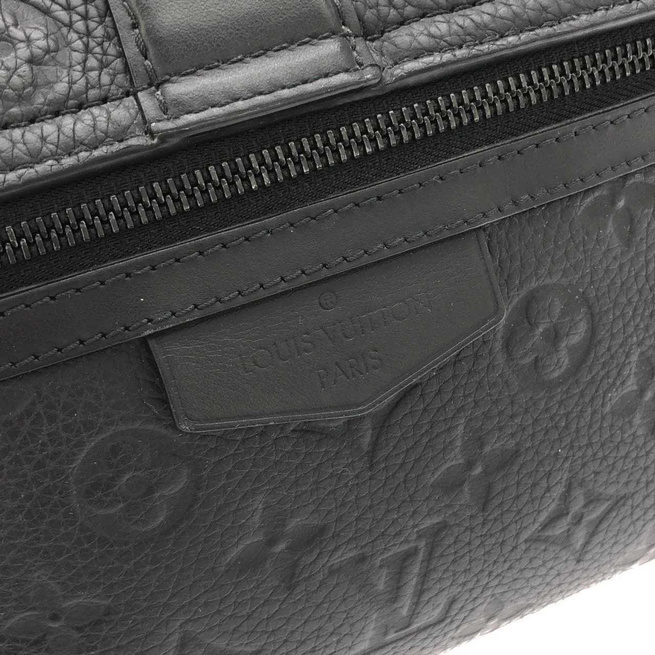 LOUIS VUITTON M23741 Shoulder Monogram Black Monogram Rank B - Thumbnail 4