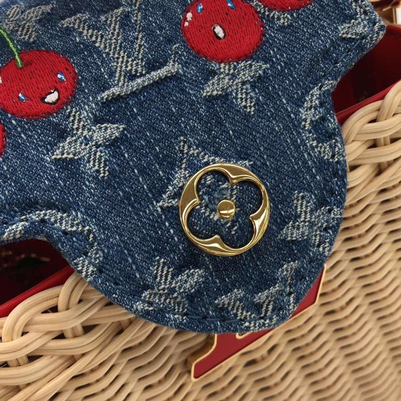 LOUIS VUITTON Capucines M14295 Handbag Monogram 藍色 Monogram 中古品A - 縮圖 6