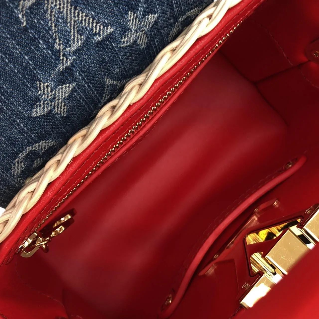 LOUIS VUITTON Capucines M14295 Handbag Monogram 藍色 Monogram 中古品A - 縮圖 8