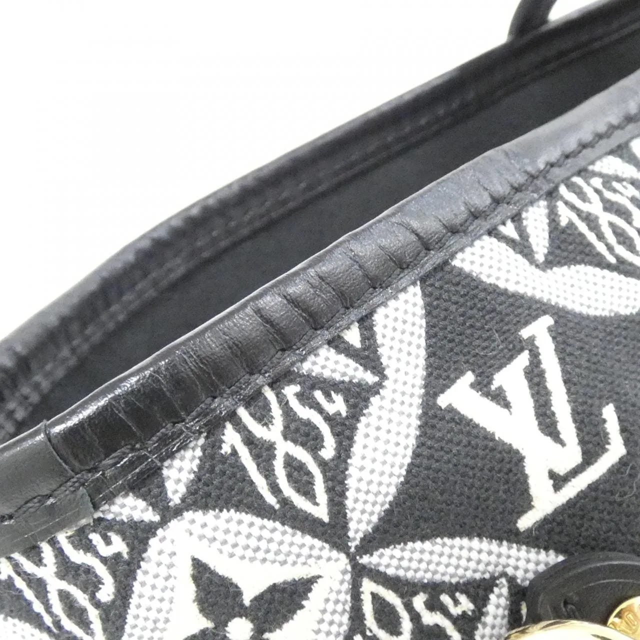LOUIS VUITTON Neverfull M57230 Tote 3