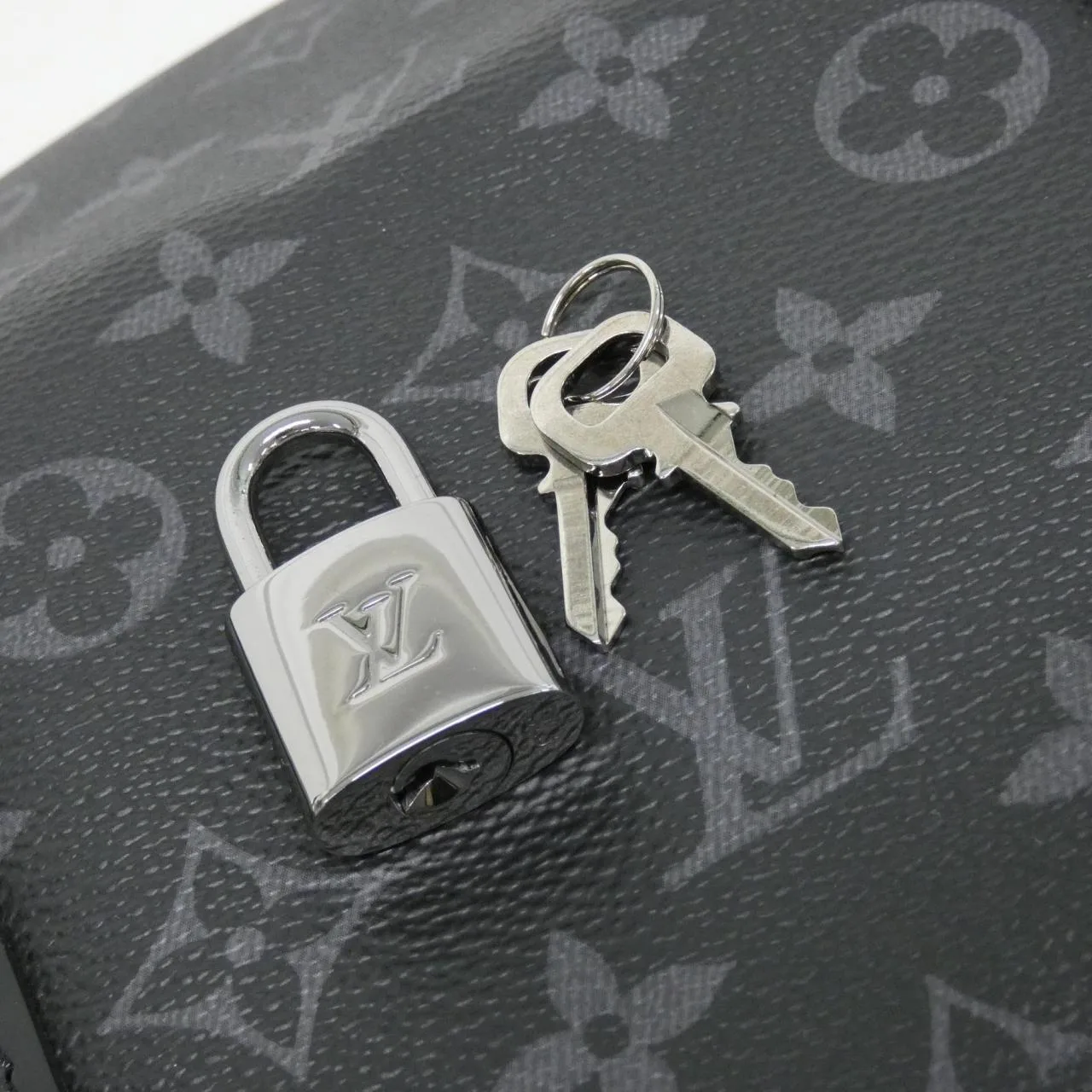 LOUIS VUITTON Eclipse M40605 Boston Monogram 3