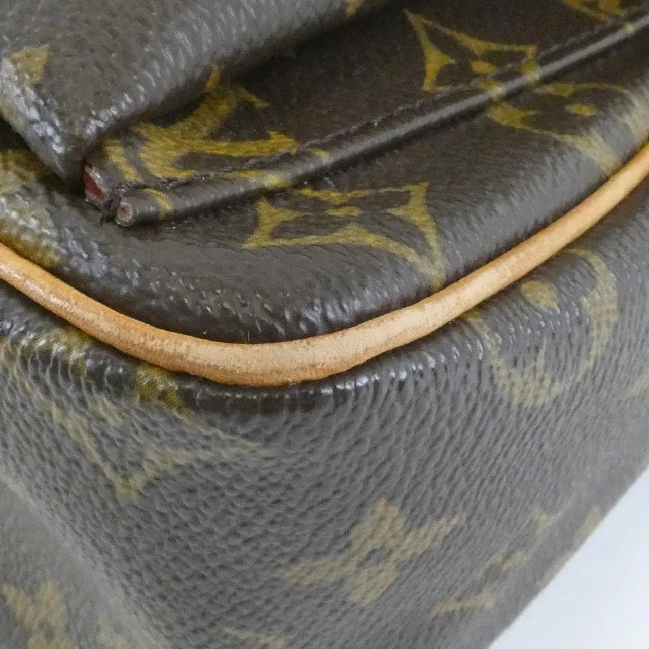 LOUIS VUITTON Viva Cité M51165 Shoulder Monogram Black Monogram Rank B - Thumbnail 3