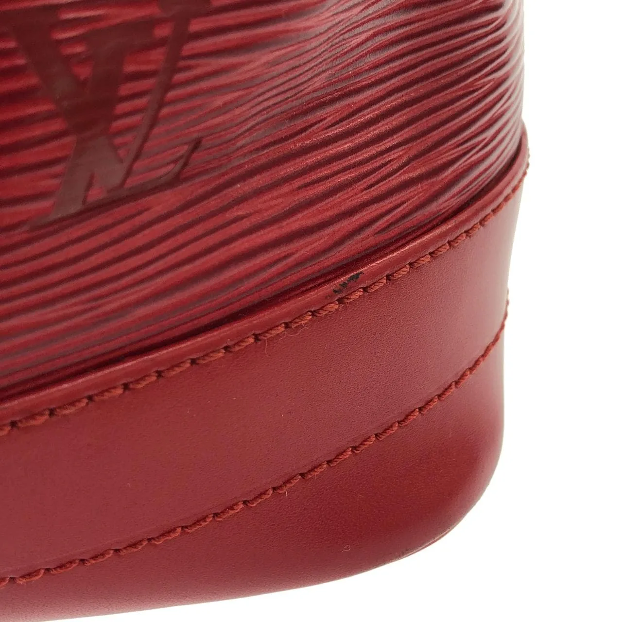 LOUIS VUITTON M44007 Shoulder Epi 4