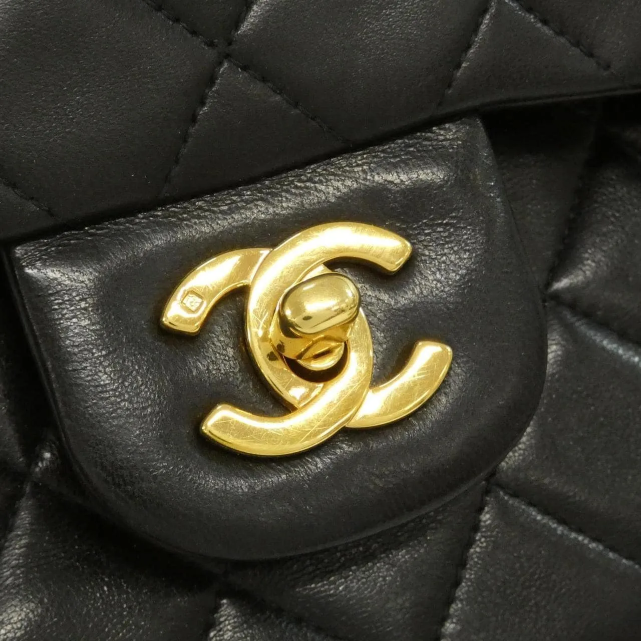 CHANEL Matelasse 1113 Shoulder Lambskin 黑色 羊皮 中古品A - 縮圖 5