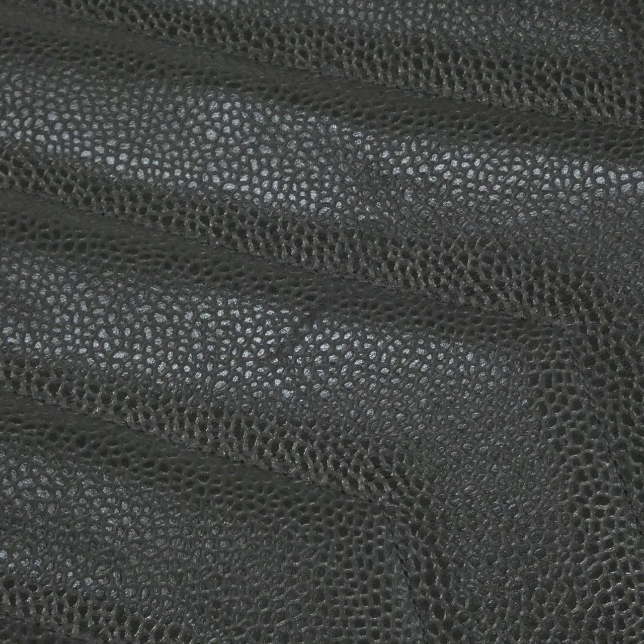 CHANEL Shoulder Caviar Leather 黑色 Caviar Leather 中古品A - 縮圖 4