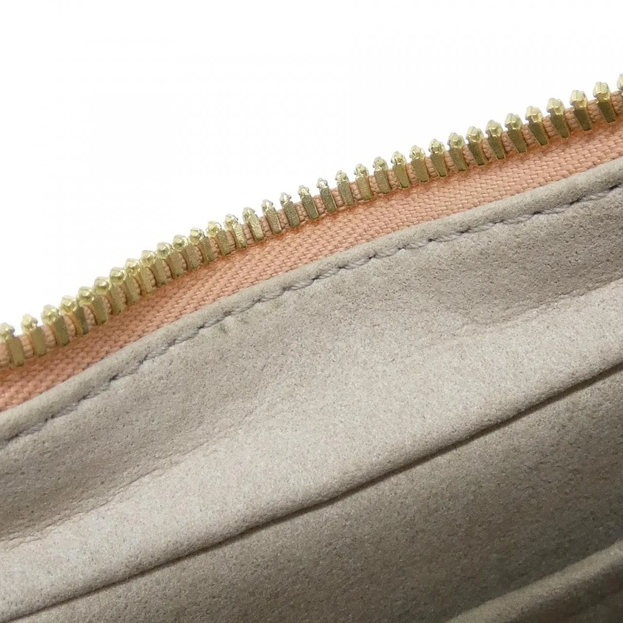LOUIS VUITTON M46301 肩背包 Monogram 5