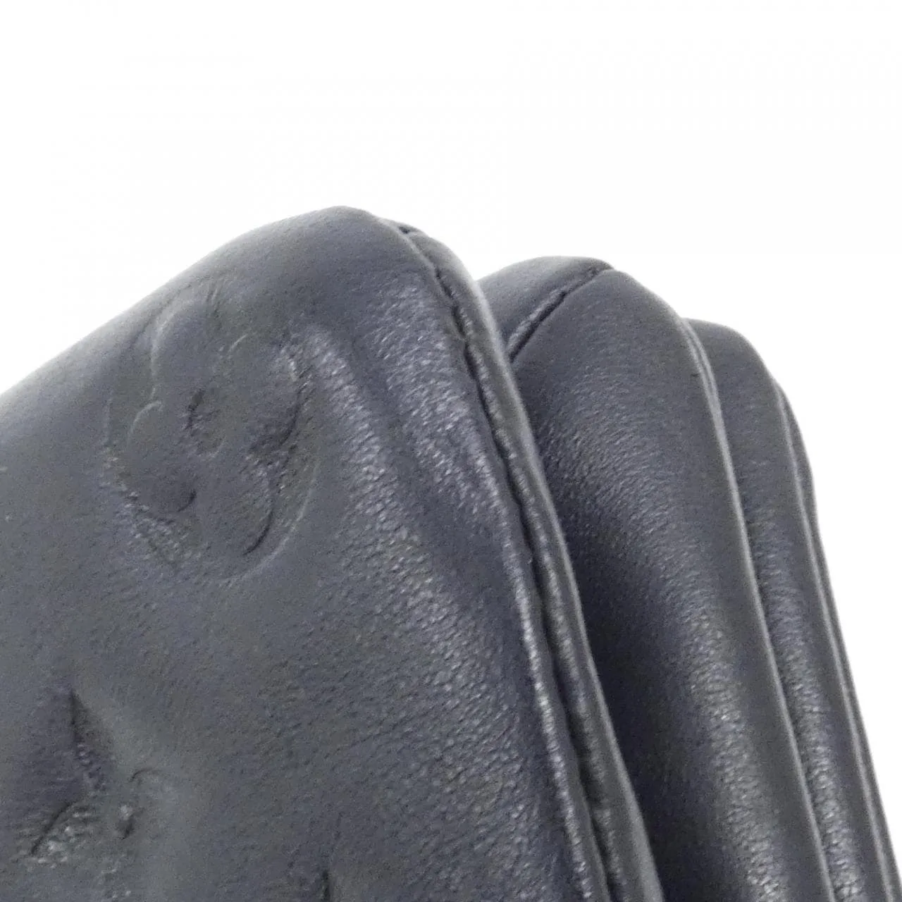 LOUIS VUITTON Pochette M82116 Shoulder Lambskin Black Lambskin Rank A - Thumbnail 4