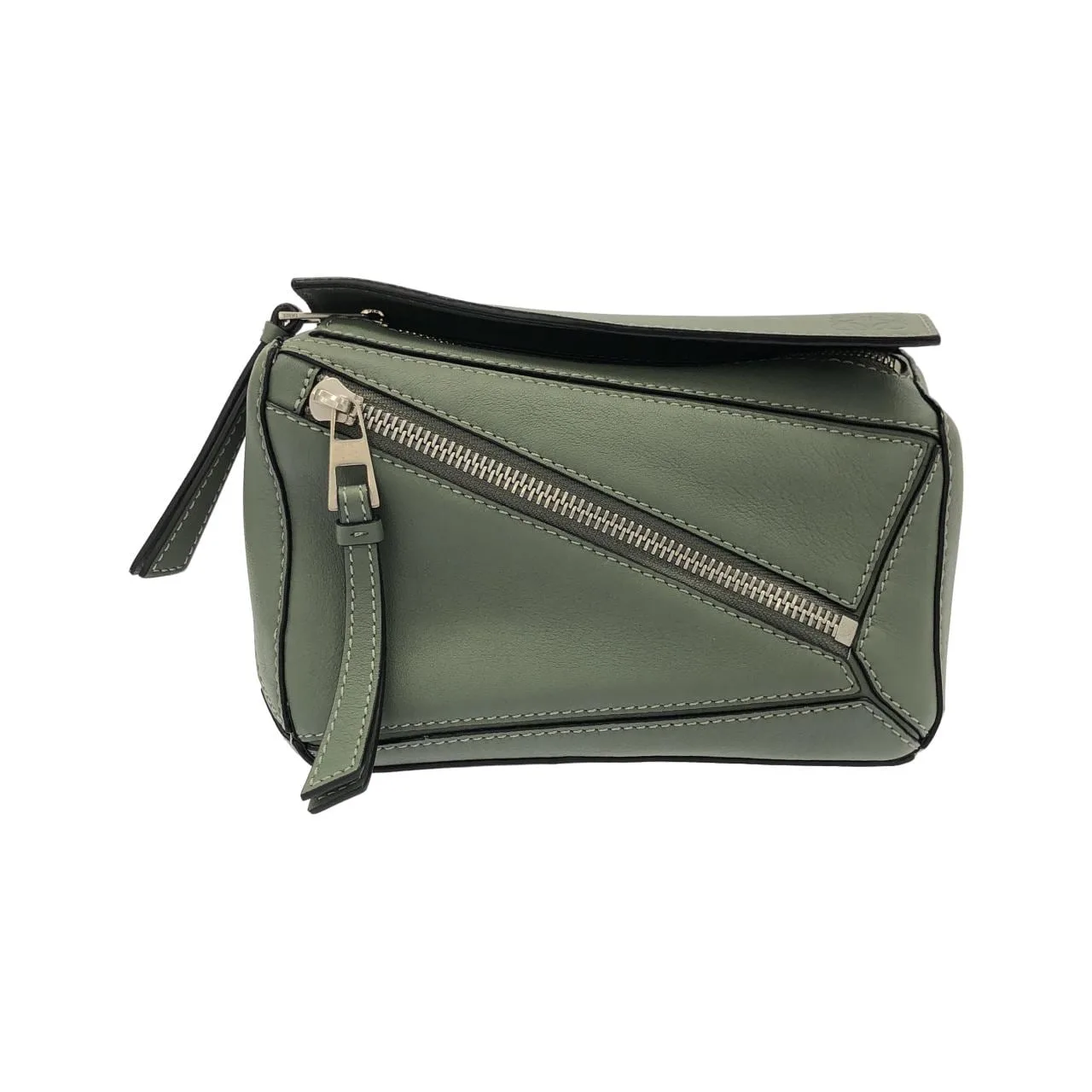 LOEWE Puzzle B510U89X02 肩背包 Silver