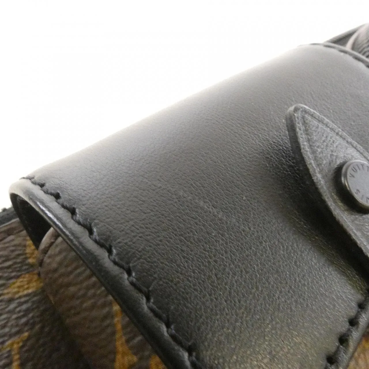 LOUIS VUITTON Christopher M45337 Shoulder Monogram Black Monogram Rank A - Thumbnail 4