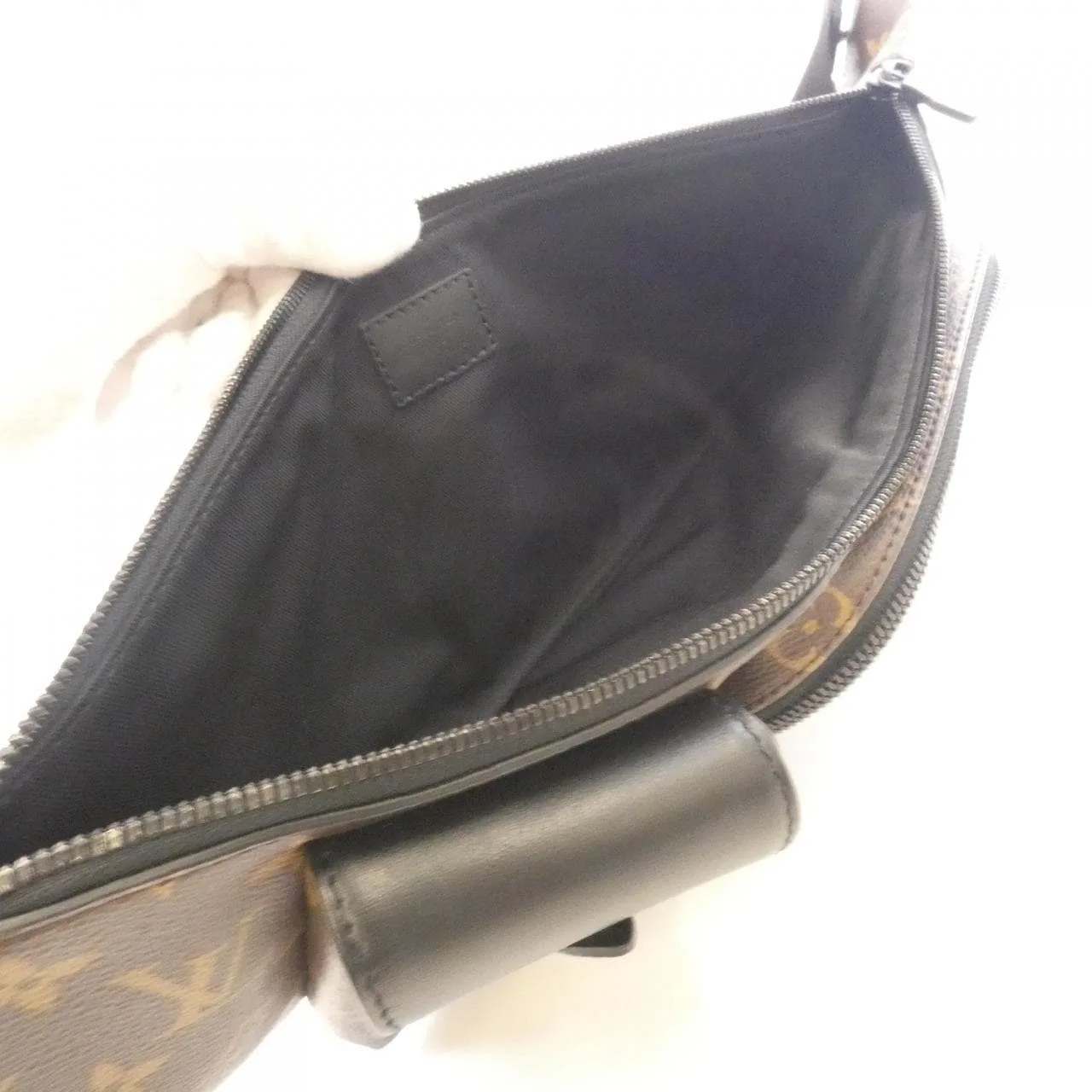 LOUIS VUITTON Christopher M45337 Shoulder Monogram Black Monogram Rank A - Thumbnail 7