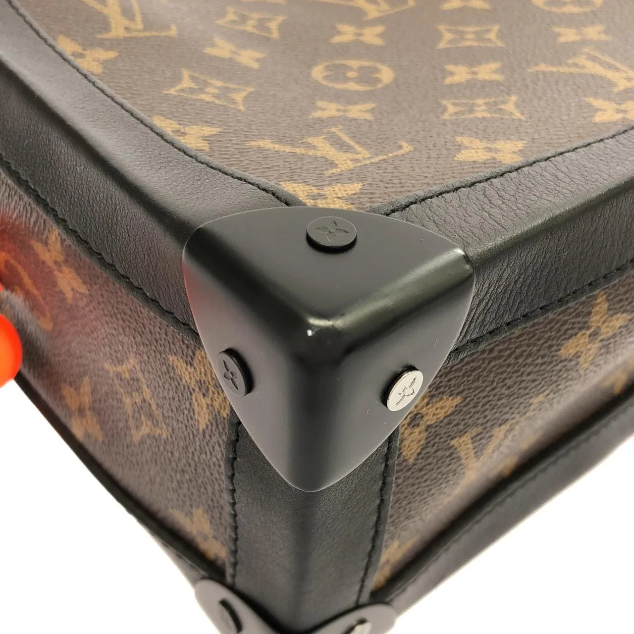 LOUIS VUITTON Soft Trunk M44427 Shoulder Monogram 2