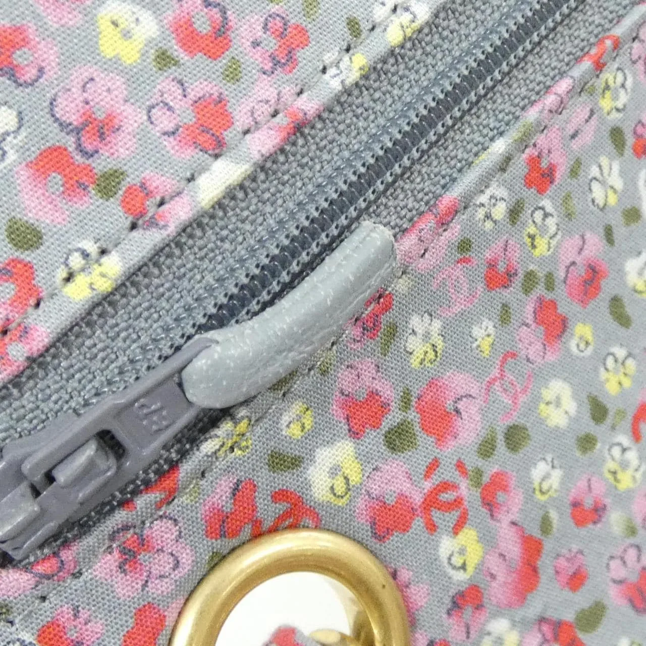 CHANEL Matelasse 1112 肩背包 帆布
