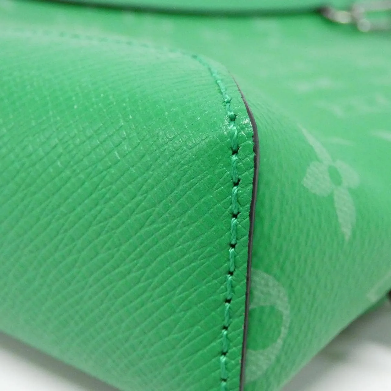 LOUIS VUITTON M31000 Handbag Canvas 3