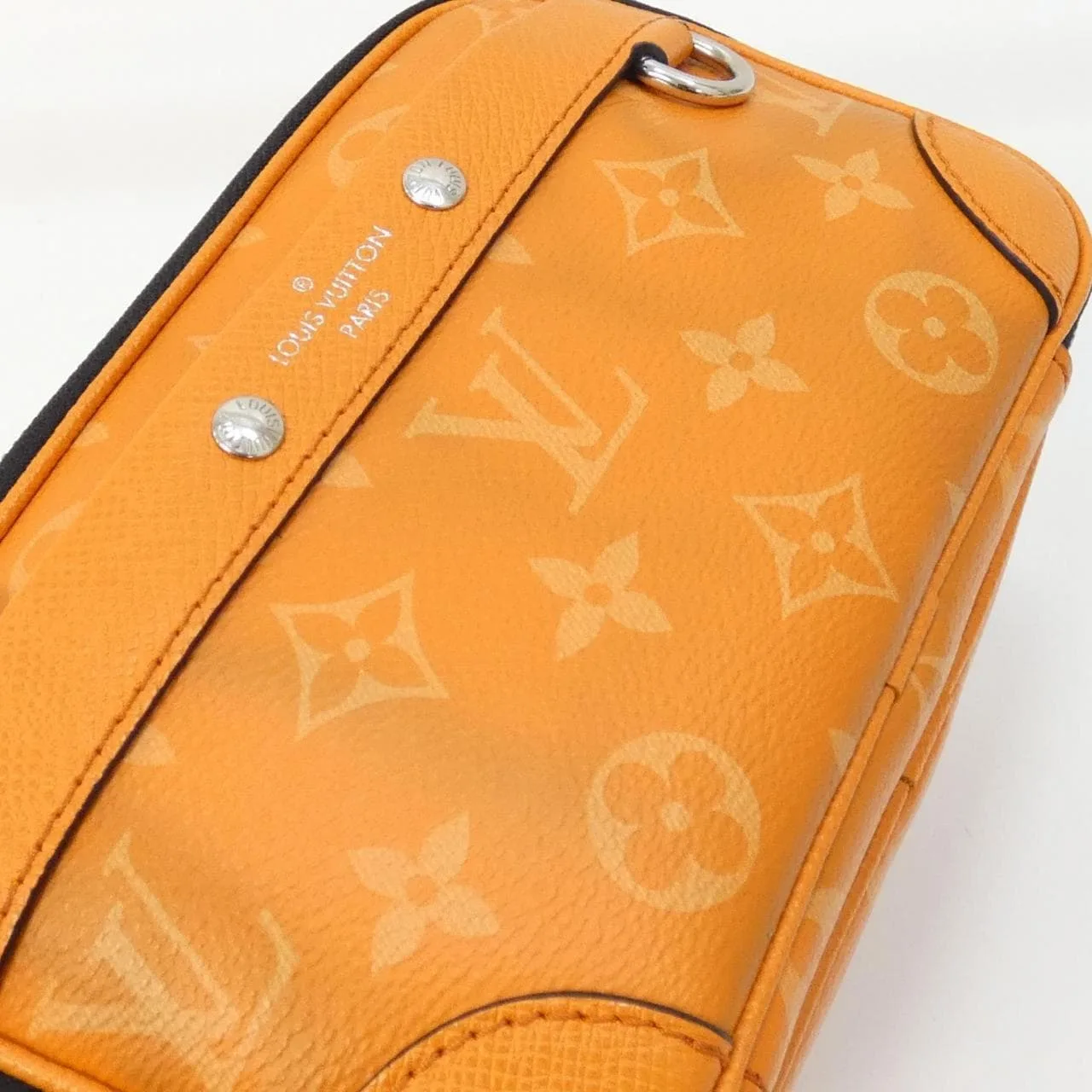 LOUIS VUITTON M31073 Shoulder Canvas 4