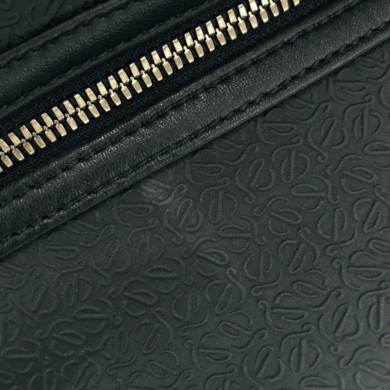 LOEWE 波士頓包 帆布 4
