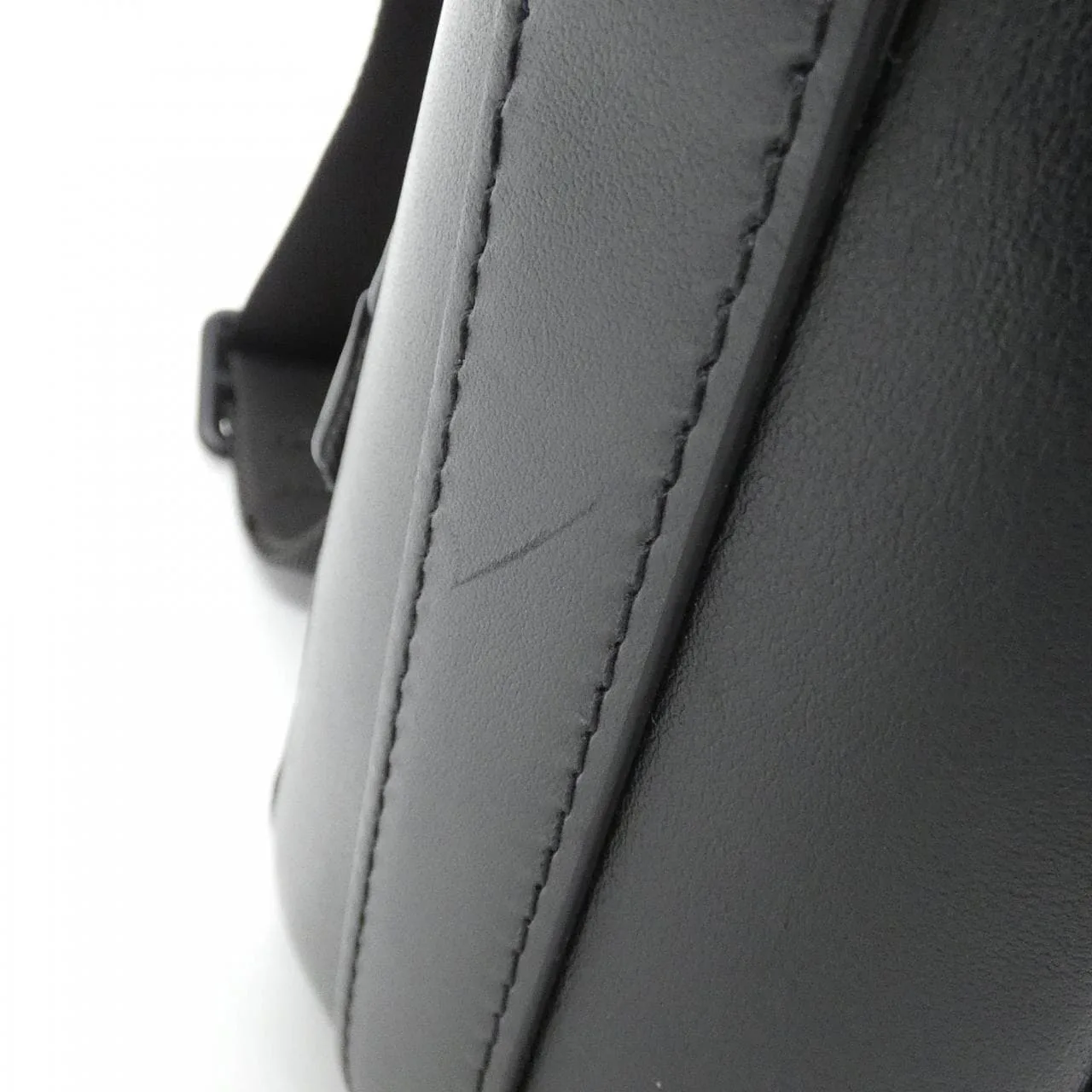 LOUIS VUITTON M44729 Shoulder Monogram Black Monogram Rank A - Thumbnail 5