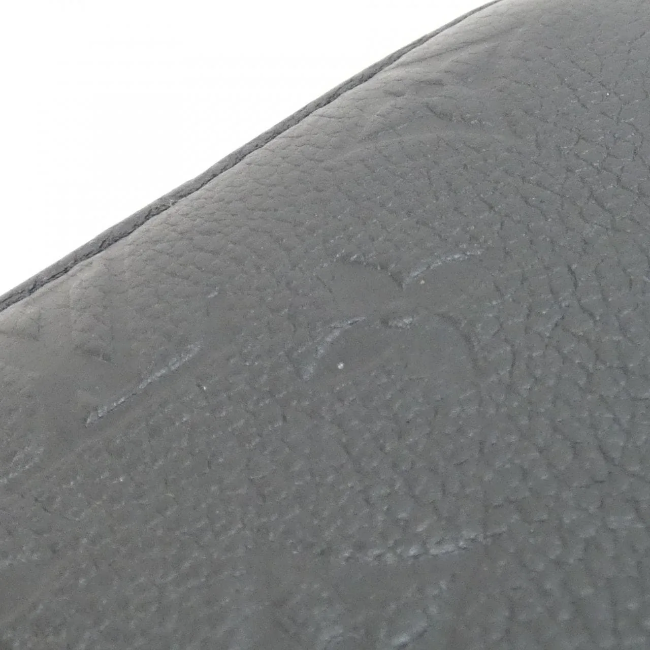LOUIS VUITTON M82637 肩背包 Monogram 4