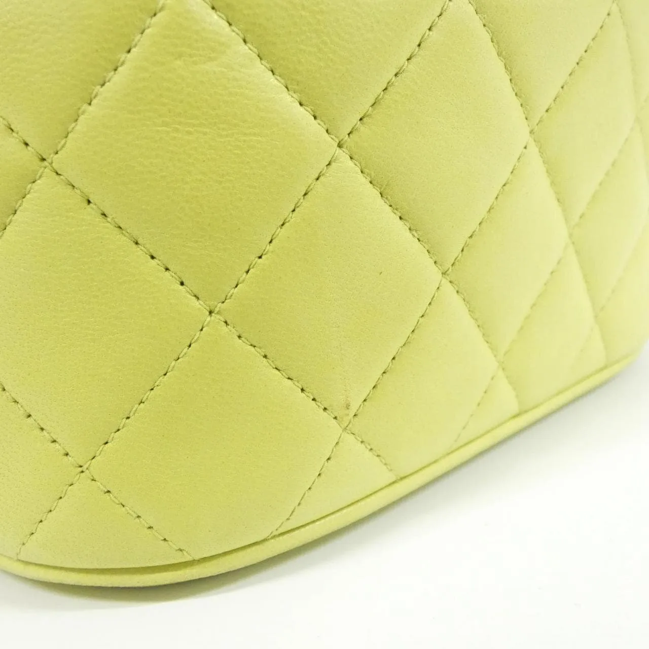 CHANEL Handbag Lambskin 綠色 羊皮 中古品B - 縮圖 6