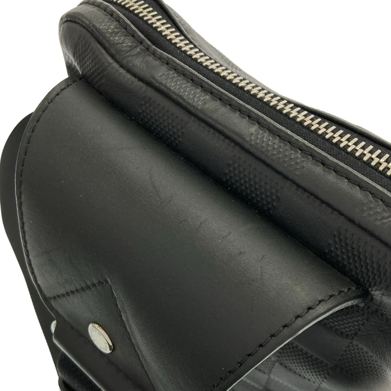 LOUIS VUITTON Avenue N41720 Shoulder Damier 4